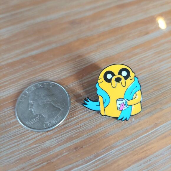 Adventure Time Pin Jake with coffee - Picture 3 of 3